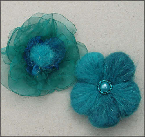 Filtet og organza blomst